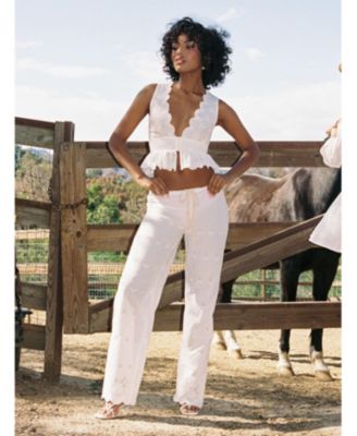  Raia Eyelet Wave Trim Crop Vest Top