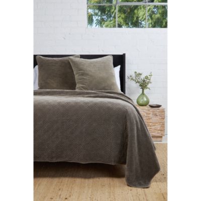 Brussels Velvet Quilted Coverlet, King
