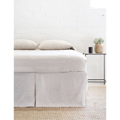 Pleated Linen Bedskirt