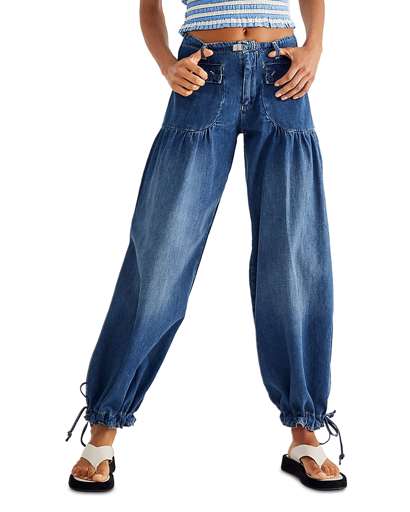 Free People Lotus Mid Rise Balloon Jeans in Juno