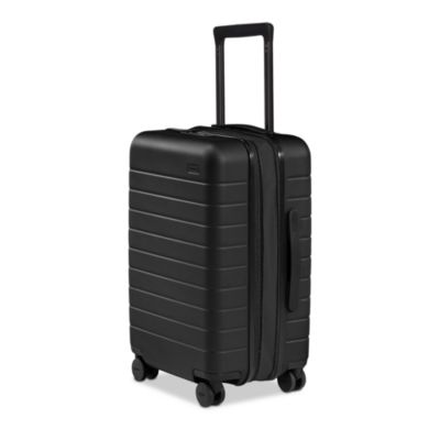 21" Carry On Flex Luggage in Jet Black