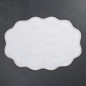 Matouk Scalloped Placemat, Set Of 4 In Classic Gray