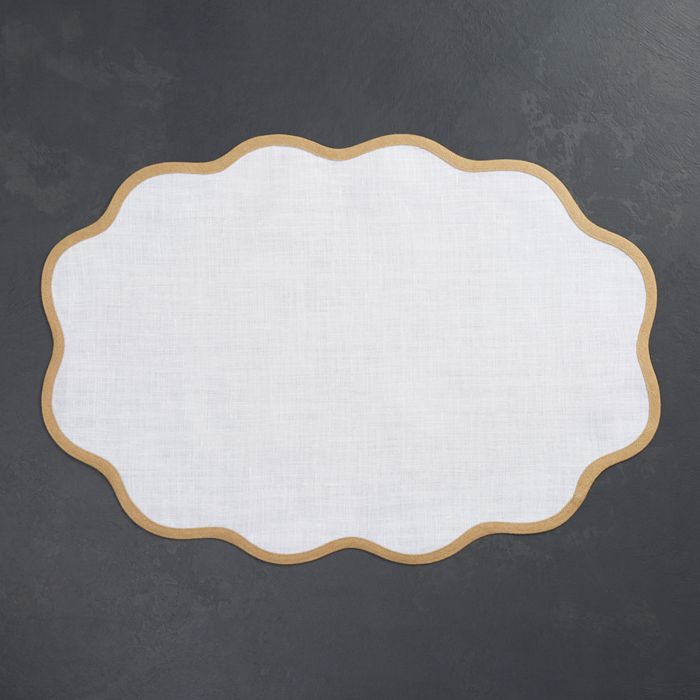 Matouk Scalloped Placemat, Set Of 4 In Oat