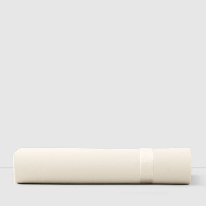 Matouk Nocturne Sateen Fitted Sheet, Queen In Ivory