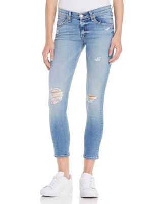 Distressed Capri Jeans in Gunner