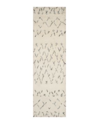 Safavieh Casablanca CSB851 Area Rug, 2'3 x 8'