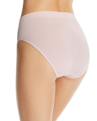 B.Smooth&reg; Seamless High-Cut Briefs 