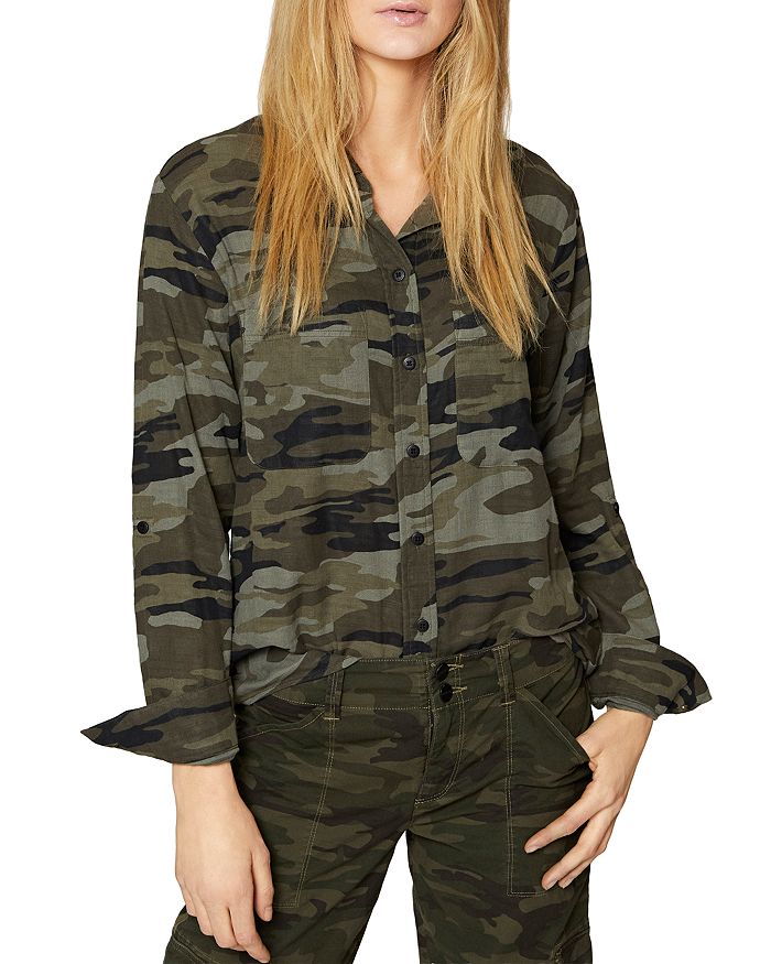 Camo shop boyfriend shirt