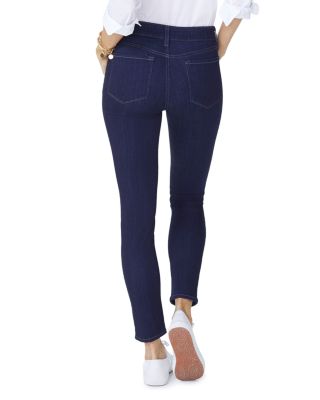 Ami Skinny Legging Jeans in Mabel