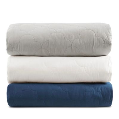 Beautyrest Deluxe Quilted Cotton 12 lb. Weighted Blanket Bloomingdale s