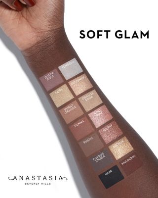 Soft Glam Eyeshadow Palette