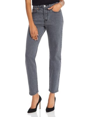 Wedgie Icon Fit Jeans in Bite My Dust 