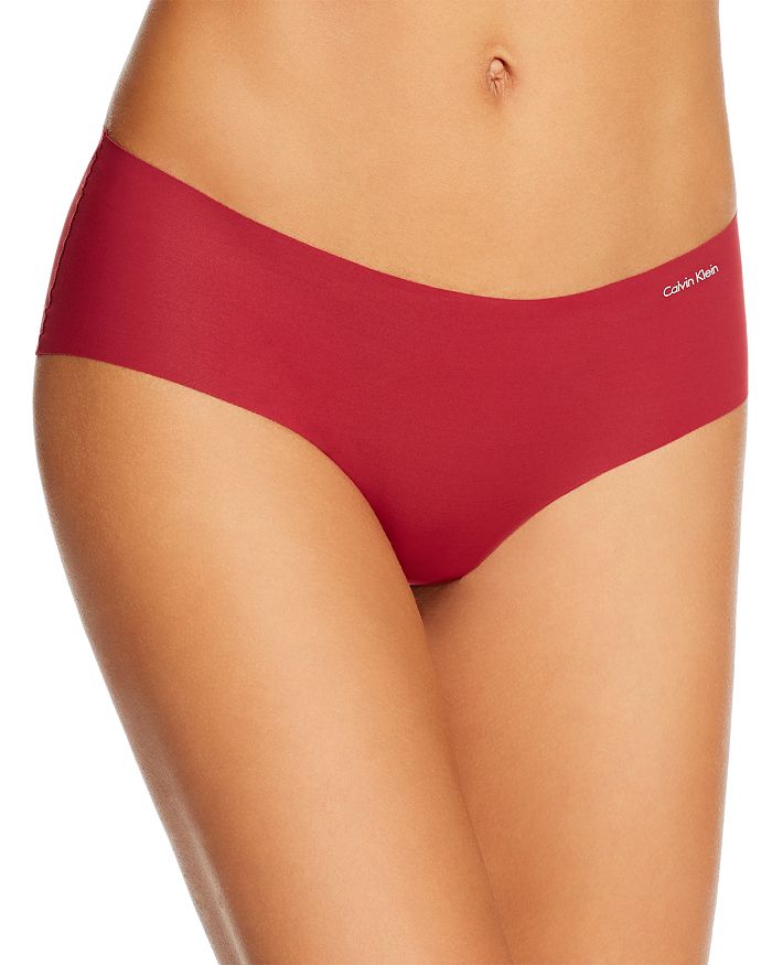 Calvin Klein Invisibles Hipster In Raspberry Jam