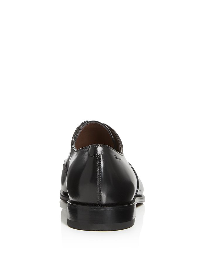 salvatore ferragamo policorovictor nero leather oxfords