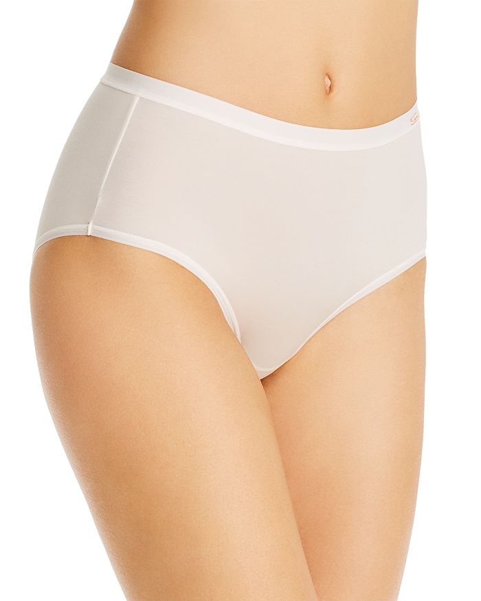 Le Mystere Infinite Comfort Briefs In Antique Ivory