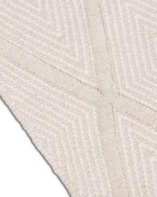 Langdon LGD-3 Area Rug, 2' x 3'
