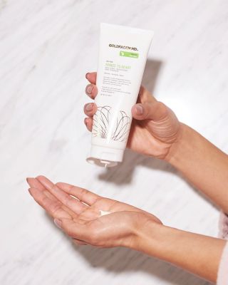 Hands To Heart Brightening Hand Treatment