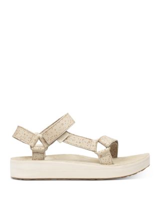 beige tevas