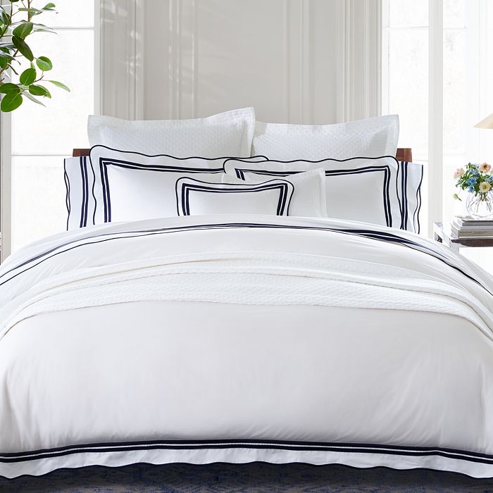 Matouk Nadia Coverlet, Full/queen In Pool