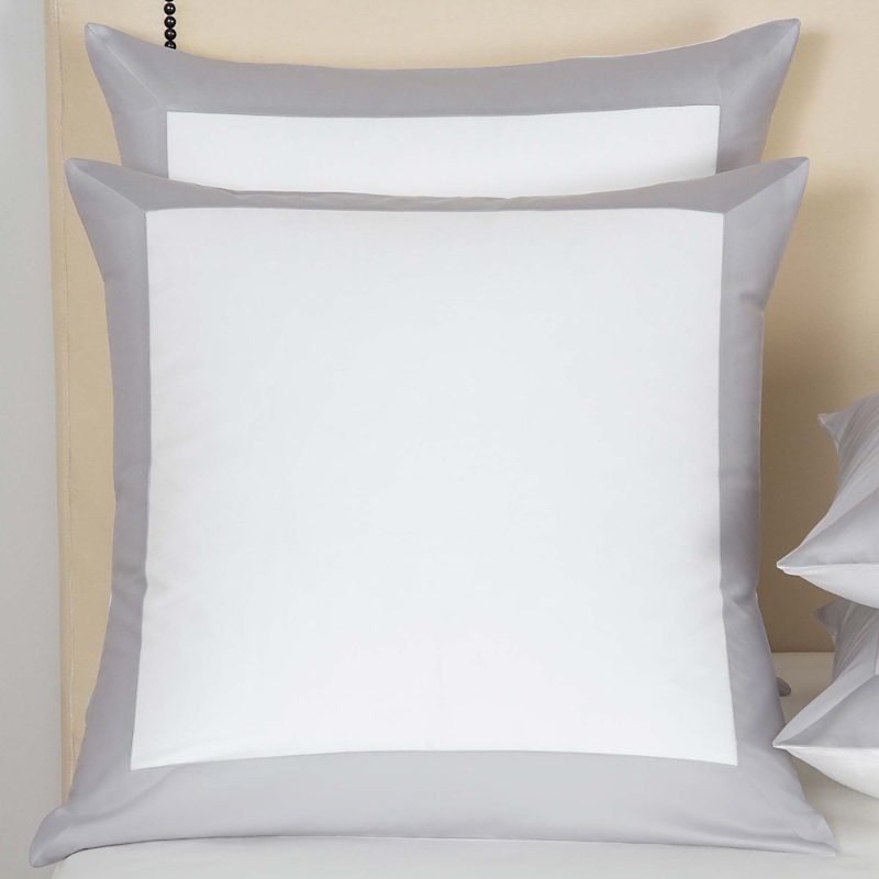 Frette Bold Euro Sham In Milk/scoglio