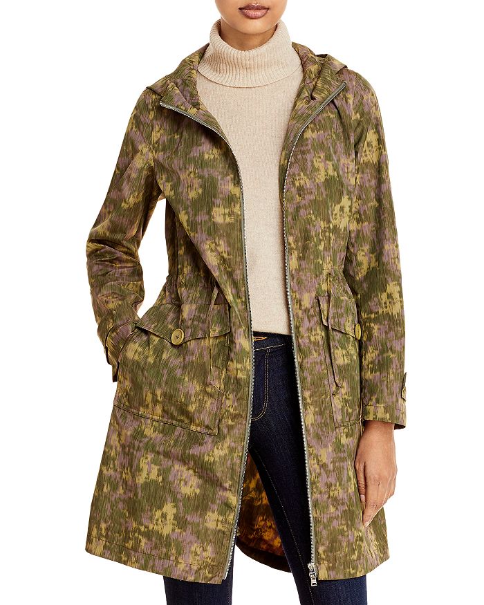Herno Camouflage Print Drawstring Waist Coat In Green Multi