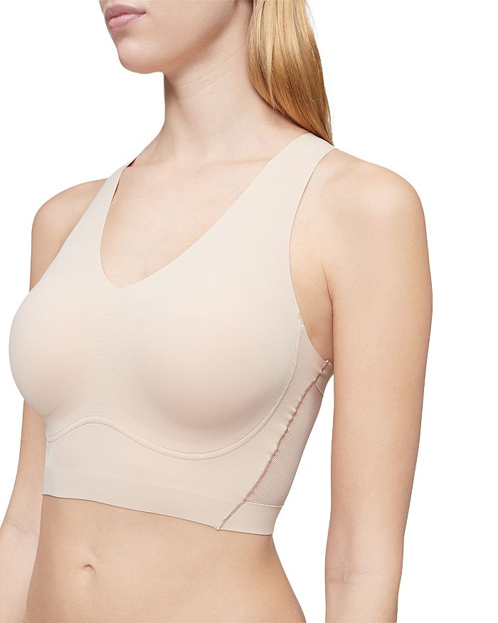 Calvin Klein Womens Invisibles Comfort Seamless Adjustable Skinny Strap  Bralette Bra : : Clothing, Shoes & Accessories