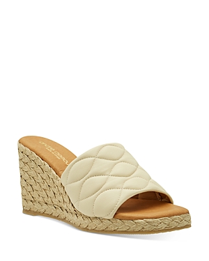 ANDRE ASSOUS WOMEN'S ANALISE SQUARE TOE QUILTED LEATHER ESPADRILLE WEDGE SANDALS
