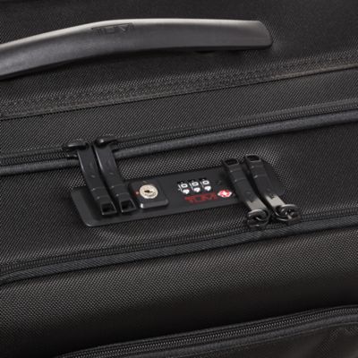 Tumi Alpha 3 Short Trip Expandable 4-Wheel Packing Case