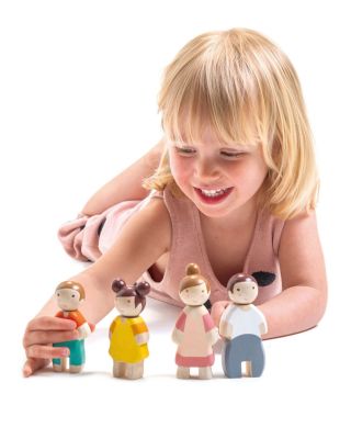 The Leaf Family Wooden Toy Set - Ages 3+