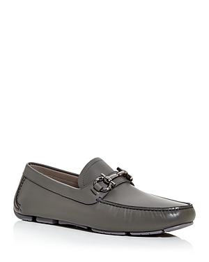 Ferragamo Parigi Driving Shoes In Sparrow