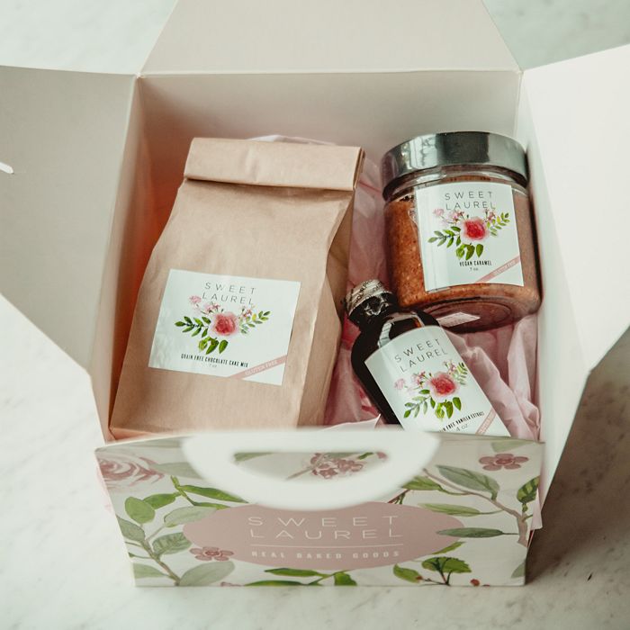 Sweet Laurel Cake Kit Bloomingdale's