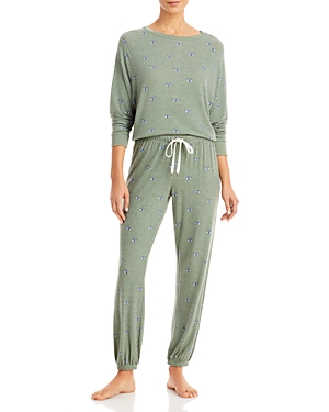 Star Seeker Pajama Set in Green Courtyard Eyes - 100% Exclusive