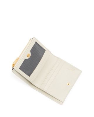 折りたたみ財布 Saint Laurent Cassandre Matelasse Wallet Saint Laurent Cassandre Matelassé Multi-Fold Wallet in