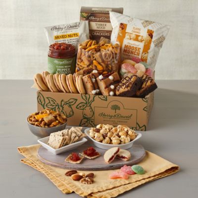 Deluxe Sweet and Salty Gift Box