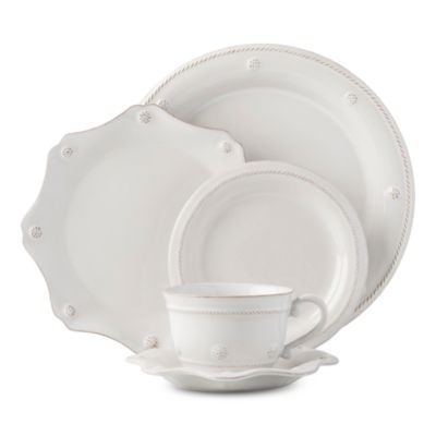 Berry & Thread Dinnerware & Serveware Collection