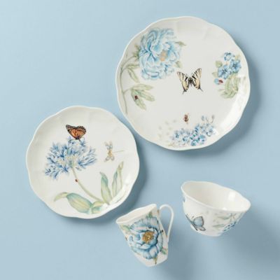 Butterfly Meadow 18 Piece Dinnerware Set