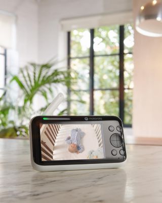 PIP1610 HD Motorized Video Baby Monitor