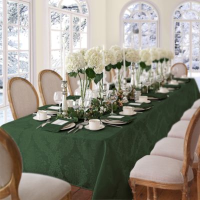 Barcelona Jacquard Damask Oblong Tablecloth, 120" x 60"