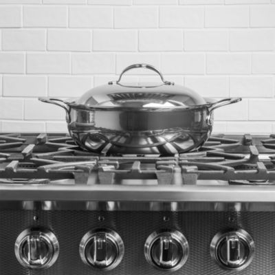 NanoBond&reg; Molecular Titanium 5-Quart Dutch Oven w/Dome Lid