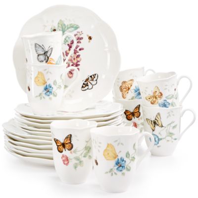 Butterfly Meadow 18 Piece Dinnerware Set, Service for 6