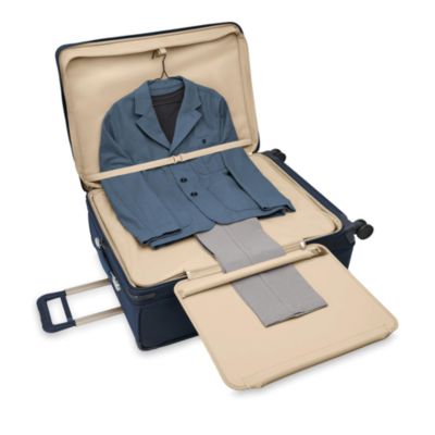 Baseline Extra Large Expandable Spinner Suitcase