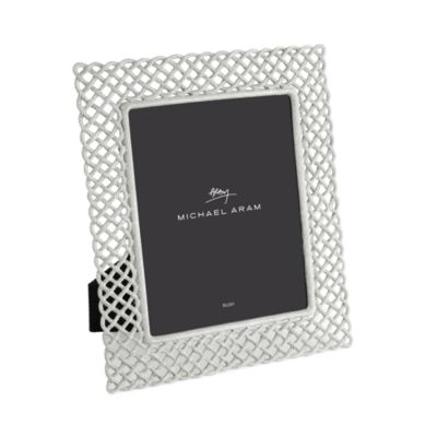 Love Knot Frame, 8" x 10"