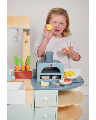  La Fiamma Grand Kitchen - Ages 3+  