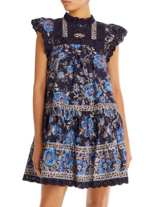 Tess S Gomma Floral Platform