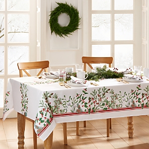 Elrene Home Fashions Winter Holiday Berry Fabric Tablecloth, 120 x 60