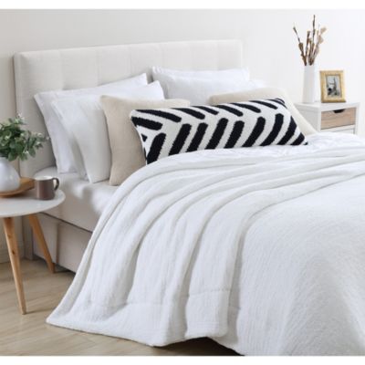 Snug Bedding Collection