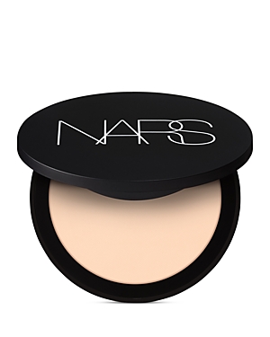 Shop Nars Soft Matte Advanced Perfecting Powder In Cove (light With Warm Tone)