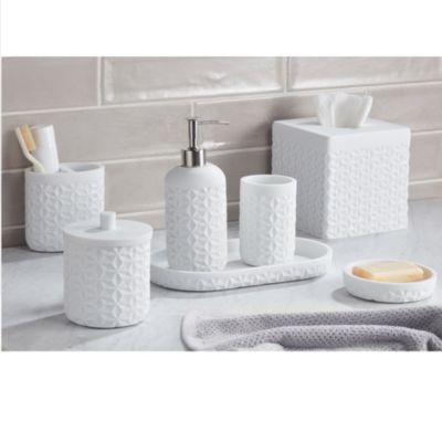 Roselli Trading - Quilted Bath Collection