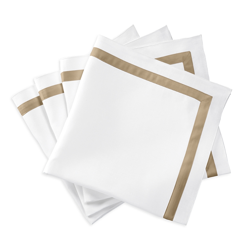Matouk Lowell Napkin, Set Of 4 In Champagne