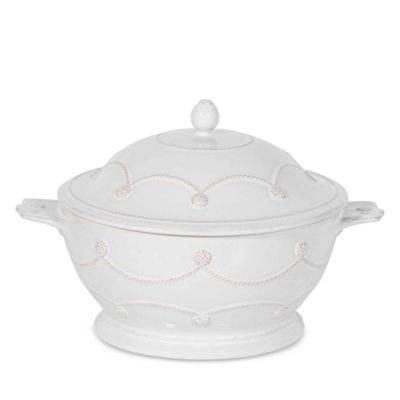 Berry & Thread Whitewash Casserole with Lid